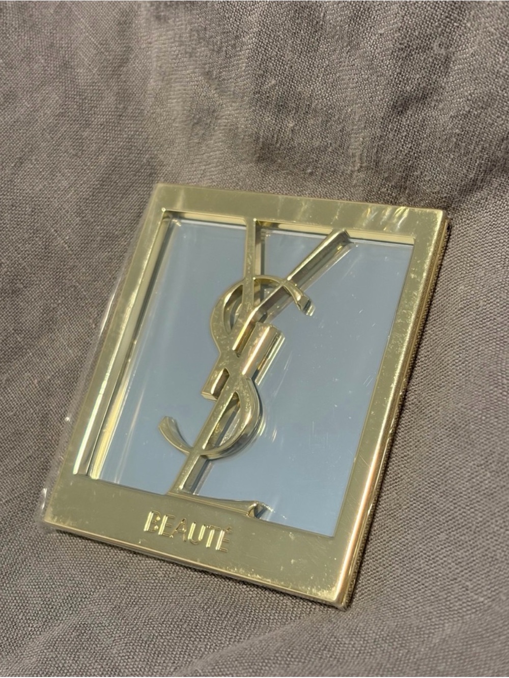 Yves Saint Laurent Gold Pocket Mirror - Picture 2 of 4